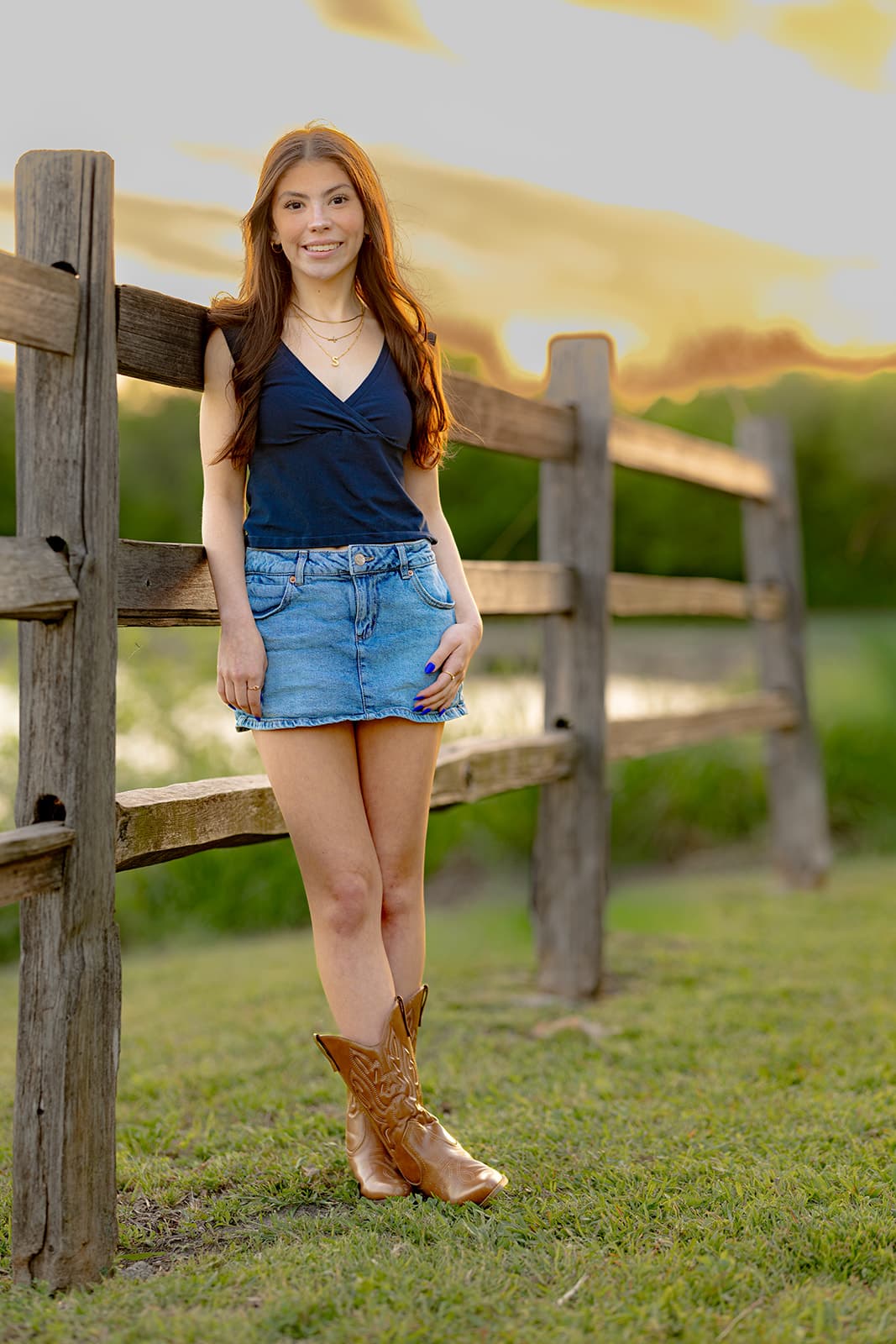Senior portrait photography in McKinney, Texas by Porchlight Studios. Image 3 of 19